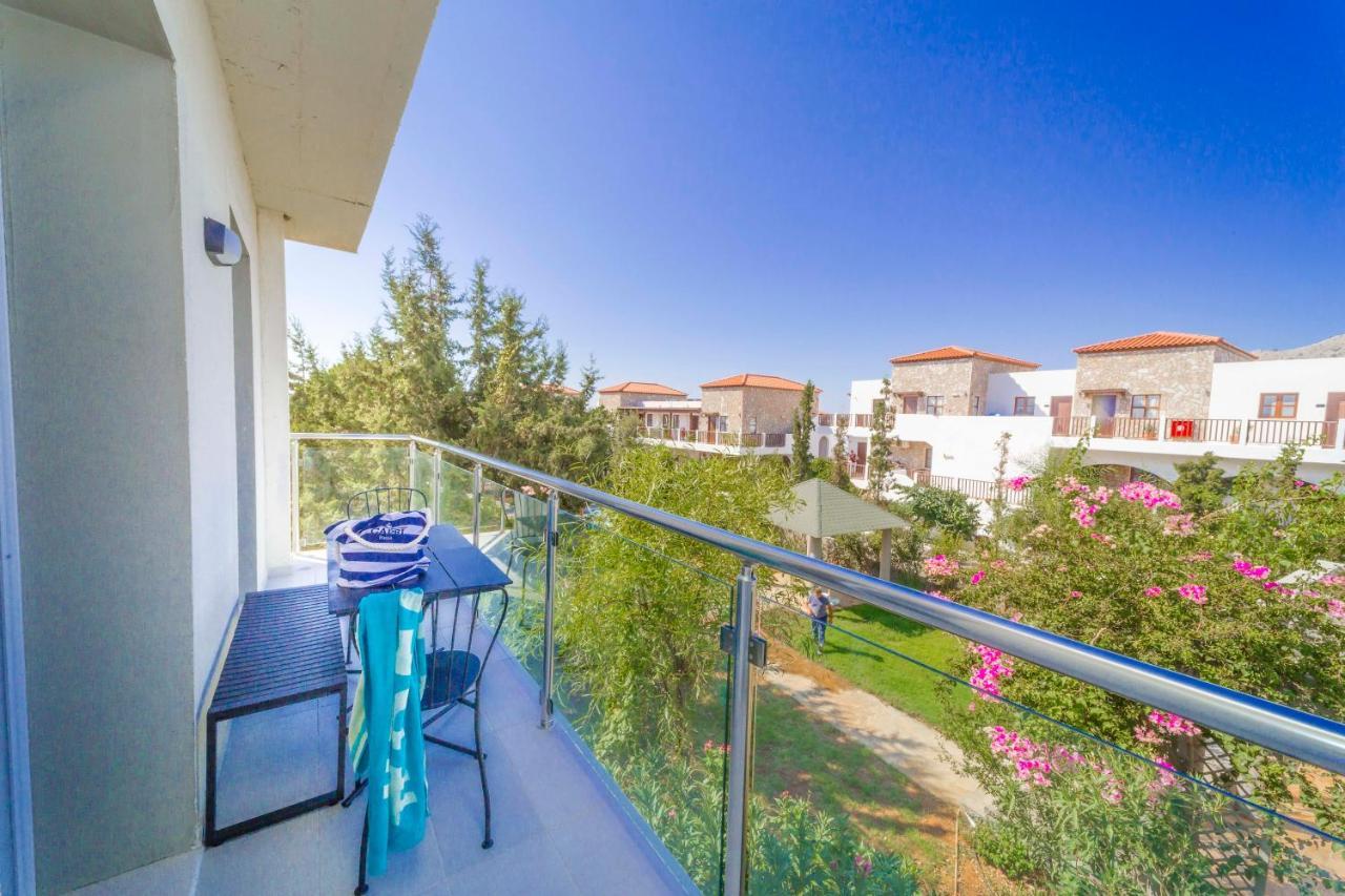Amaryllis Front Beach Hotel لاردوس المظهر الخارجي الصورة