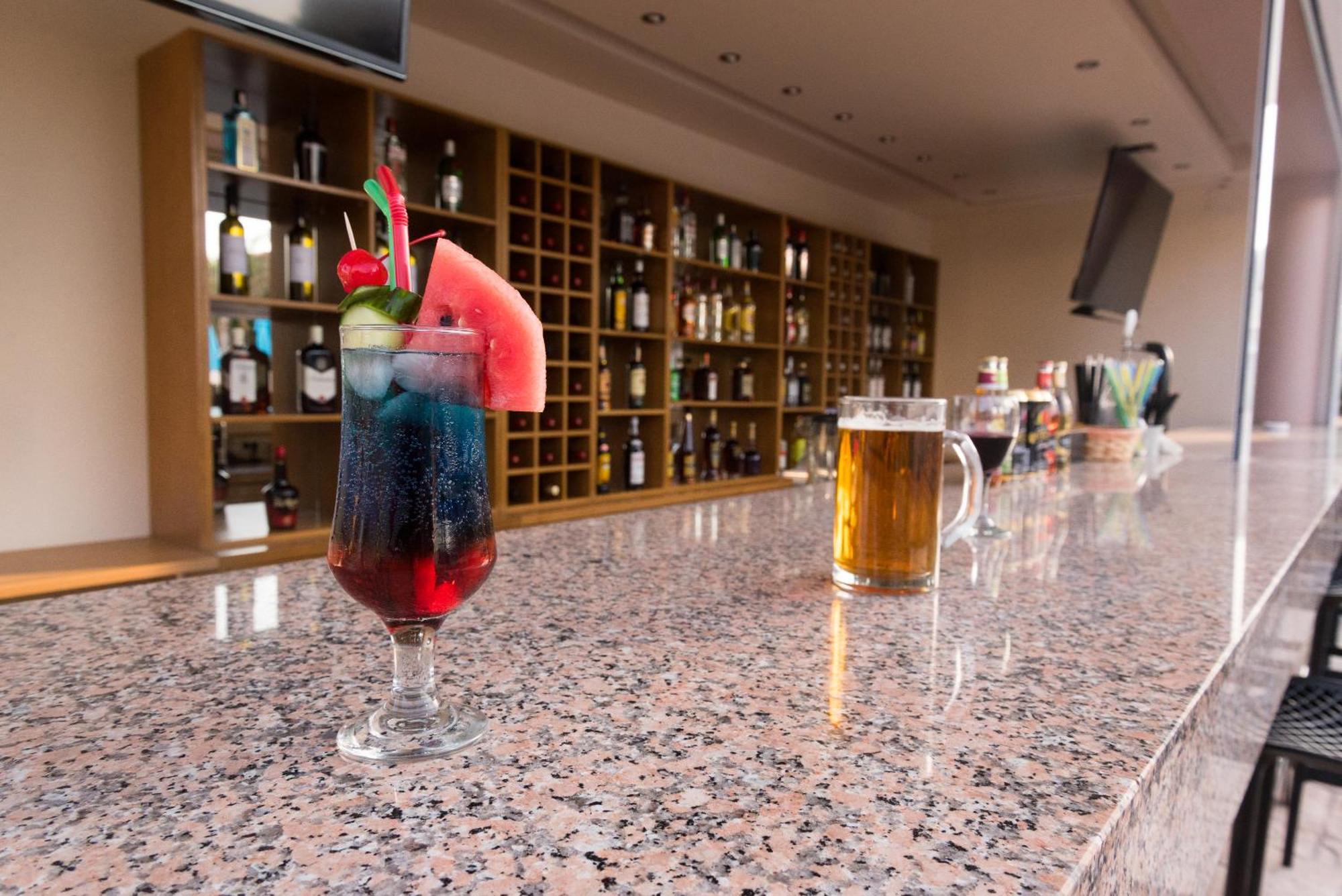 Amaryllis Front Beach Hotel لاردوس المظهر الخارجي الصورة