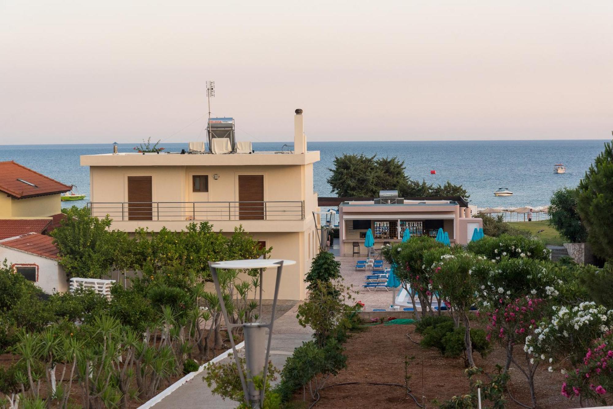 Amaryllis Front Beach Hotel لاردوس المظهر الخارجي الصورة