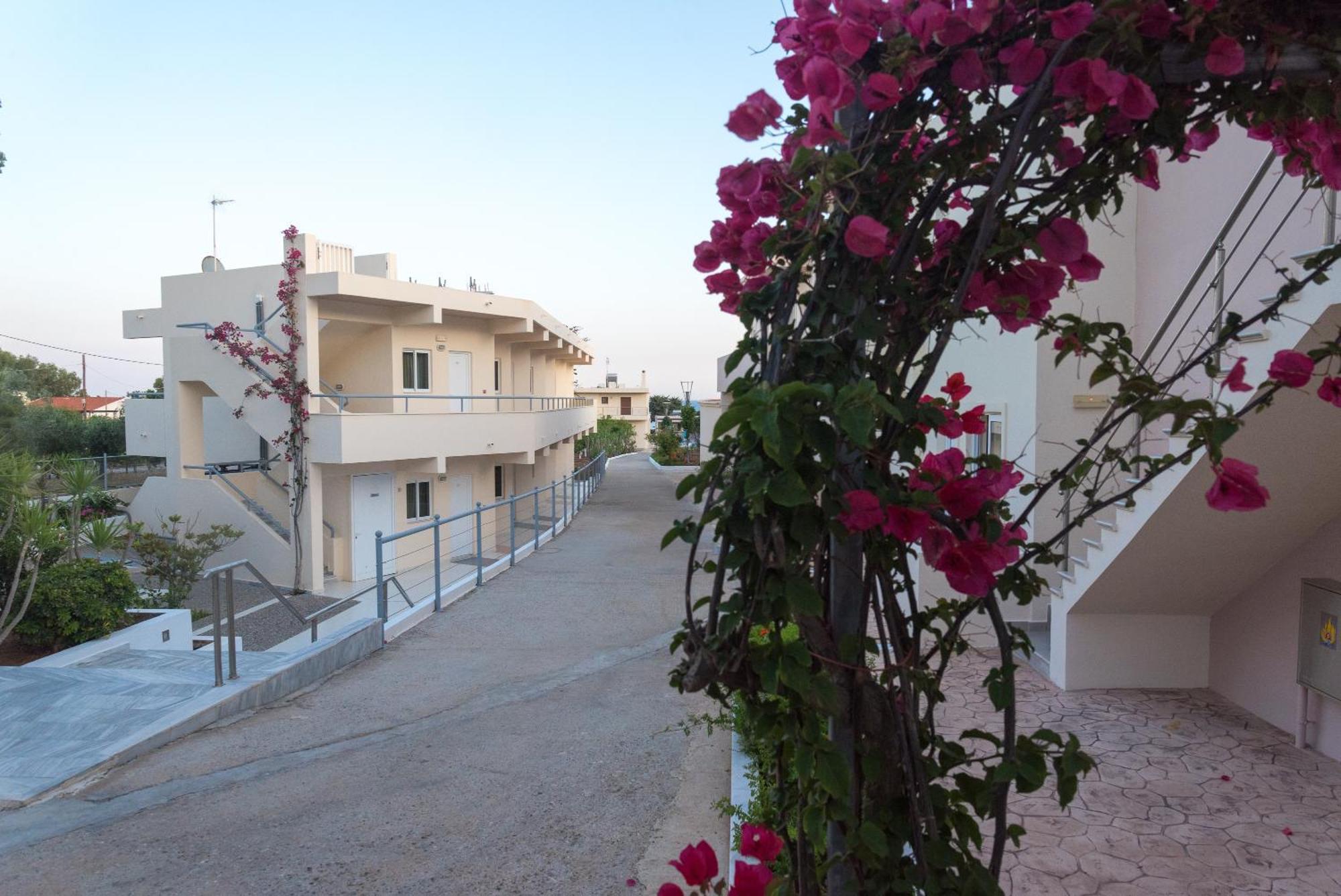 Amaryllis Front Beach Hotel لاردوس المظهر الخارجي الصورة
