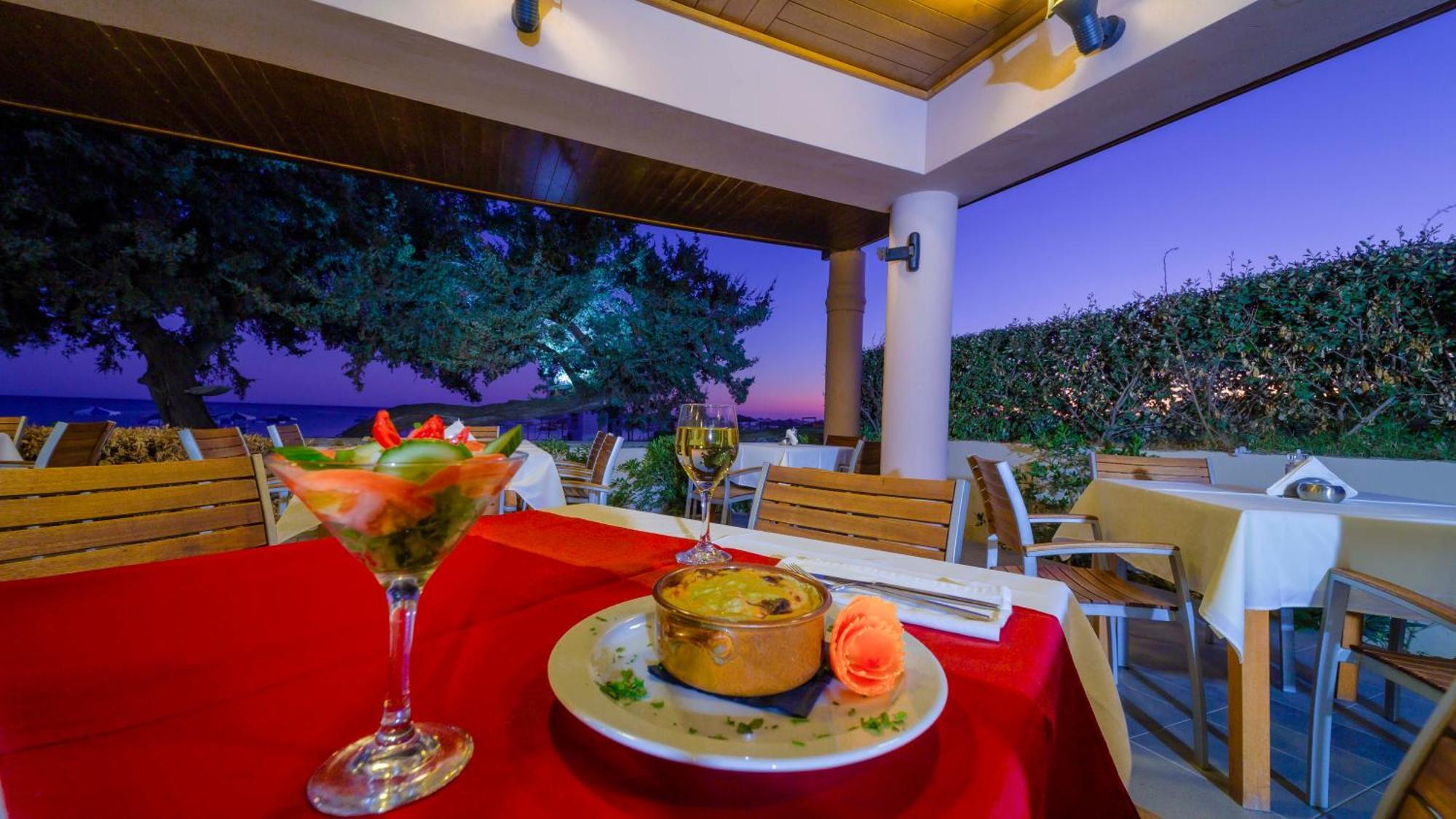 Amaryllis Front Beach Hotel لاردوس المظهر الخارجي الصورة