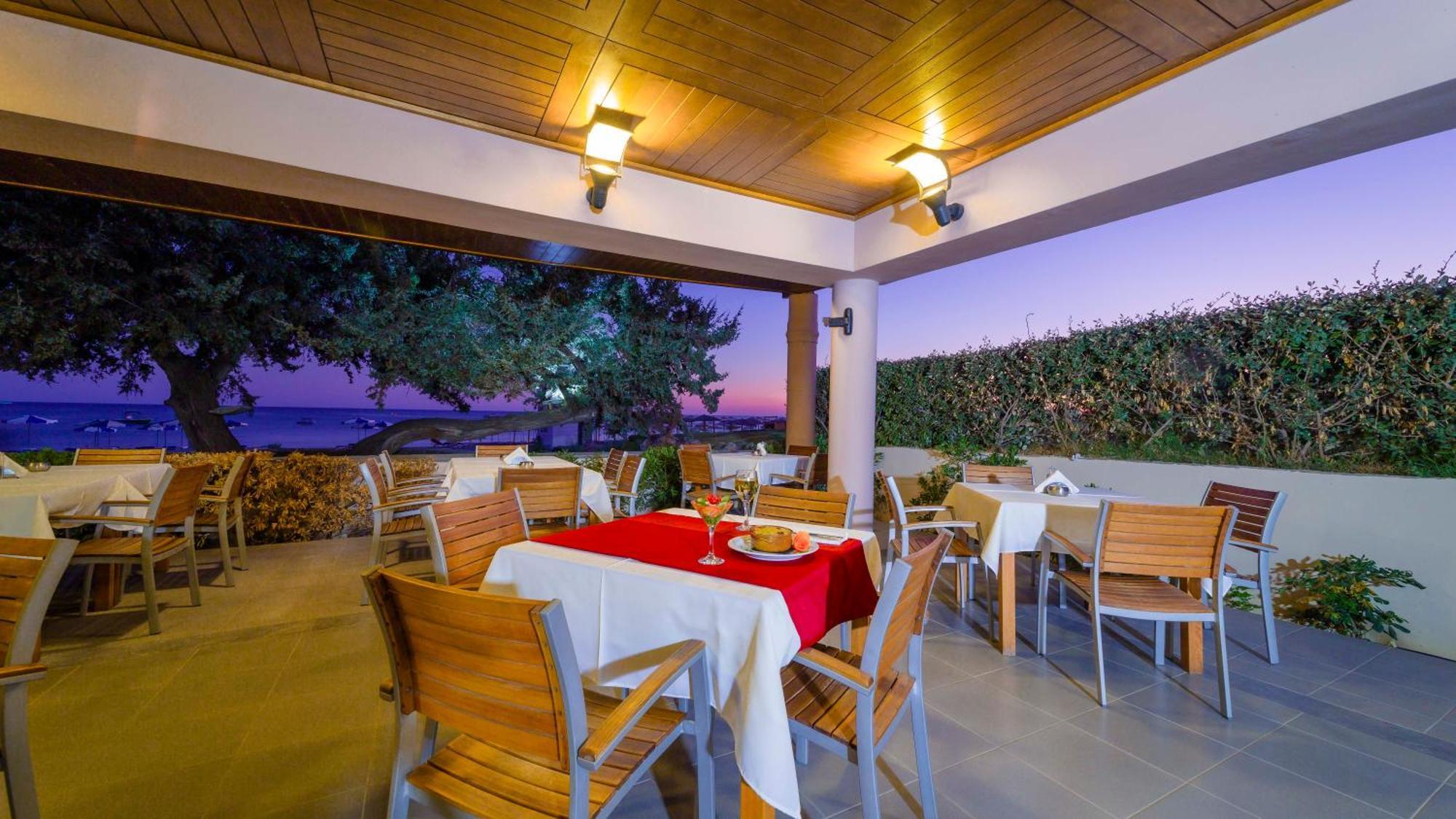 Amaryllis Front Beach Hotel لاردوس المظهر الخارجي الصورة
