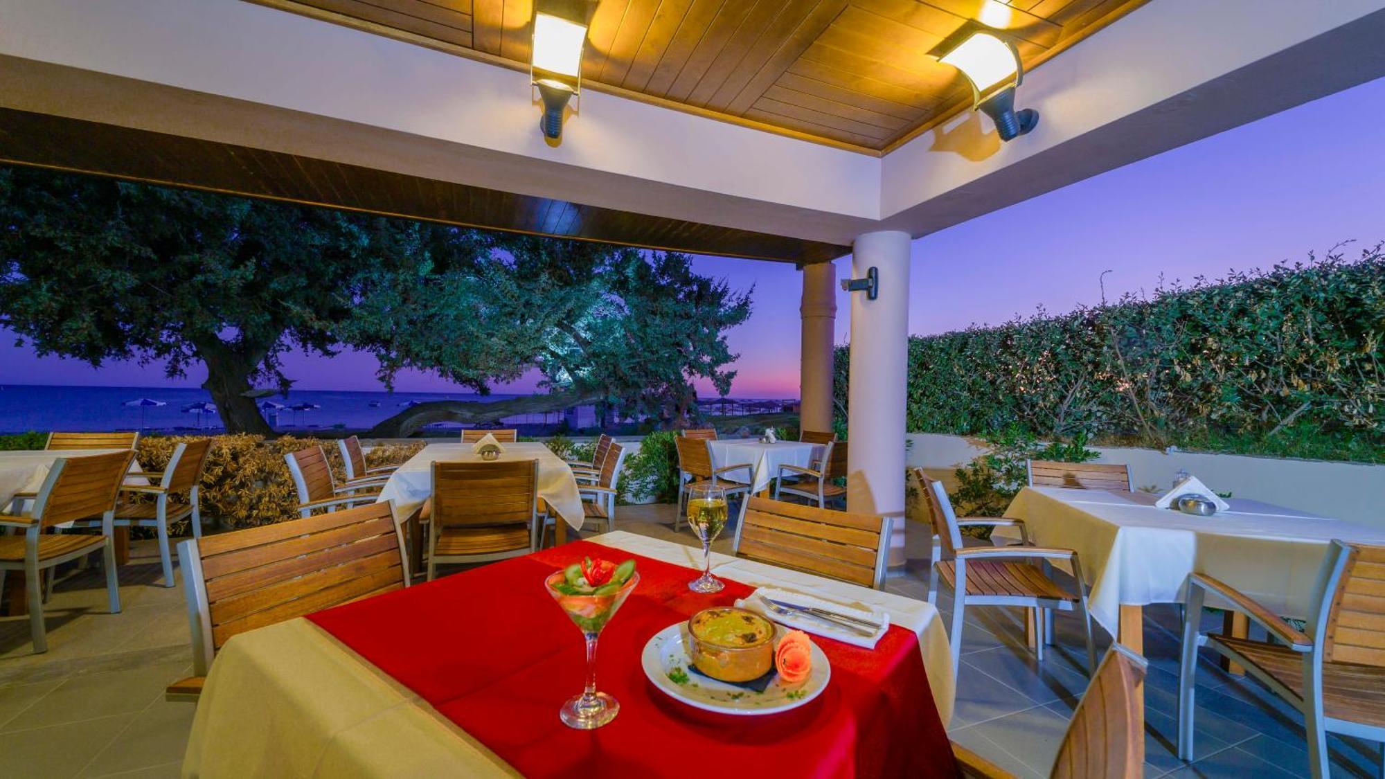 Amaryllis Front Beach Hotel لاردوس المظهر الخارجي الصورة