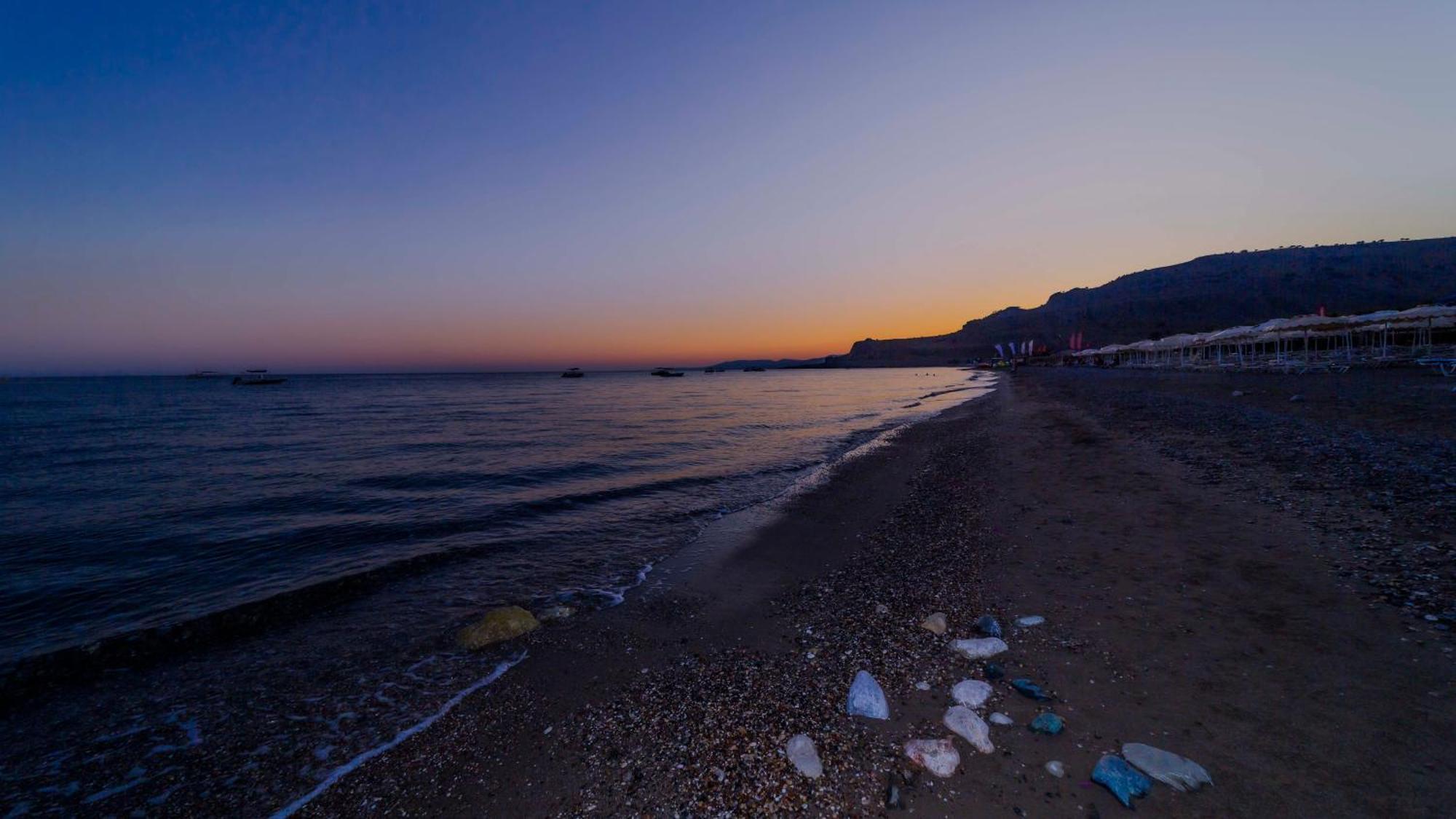 Amaryllis Front Beach Hotel لاردوس المظهر الخارجي الصورة
