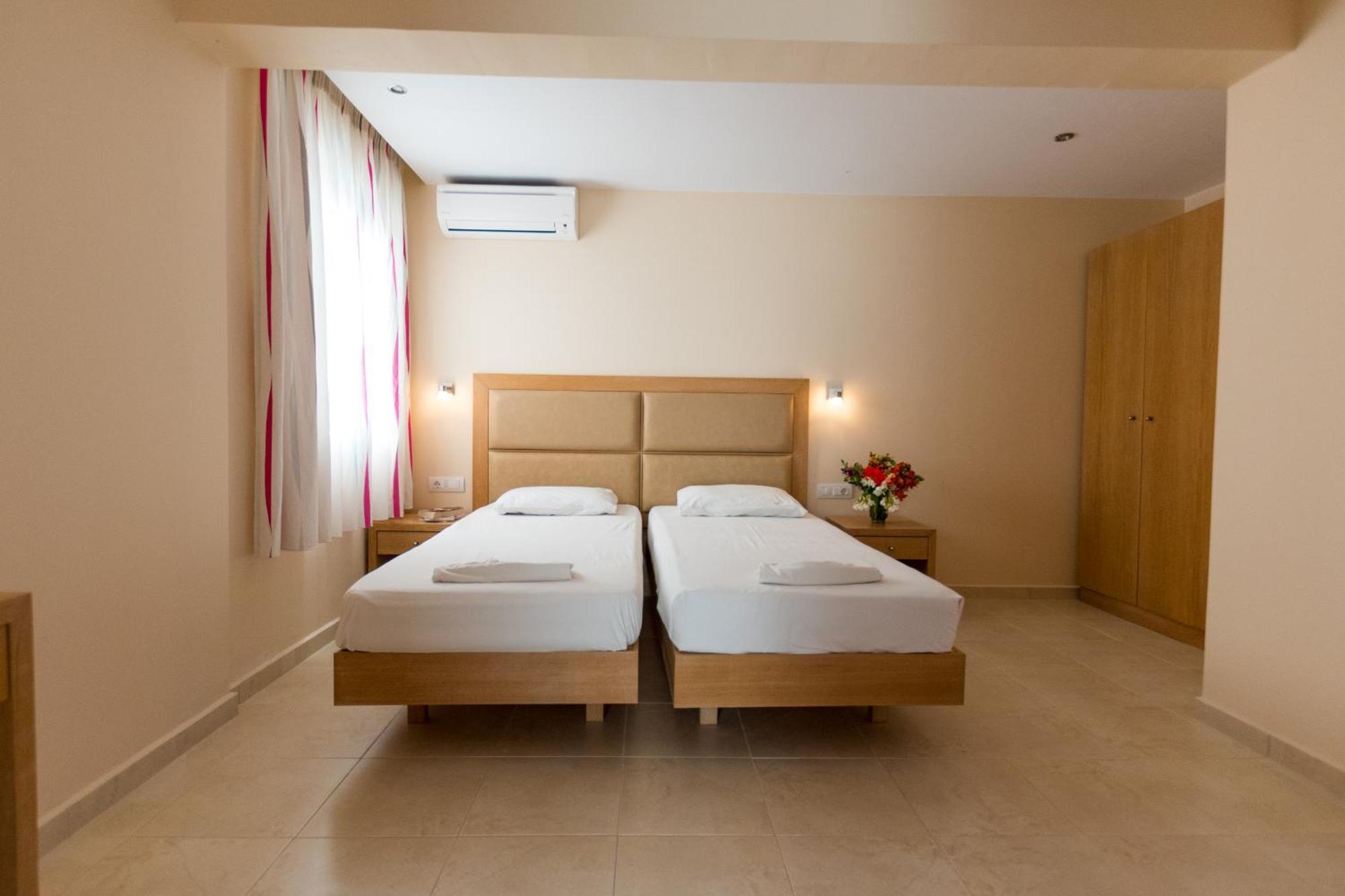 Amaryllis Front Beach Hotel لاردوس المظهر الخارجي الصورة
