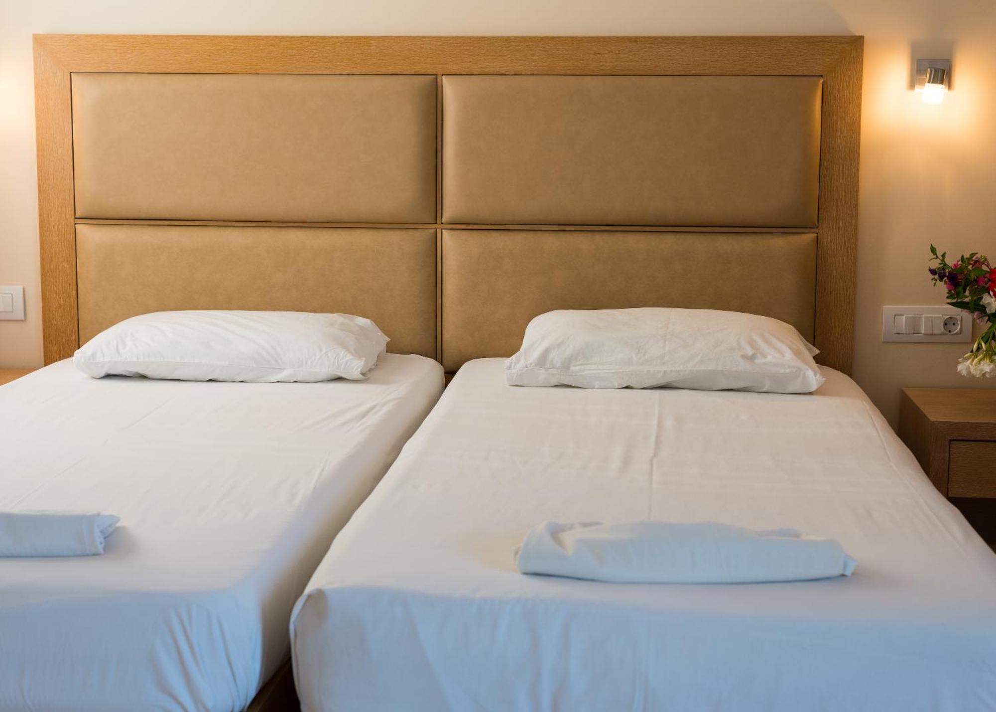 Amaryllis Front Beach Hotel لاردوس المظهر الخارجي الصورة